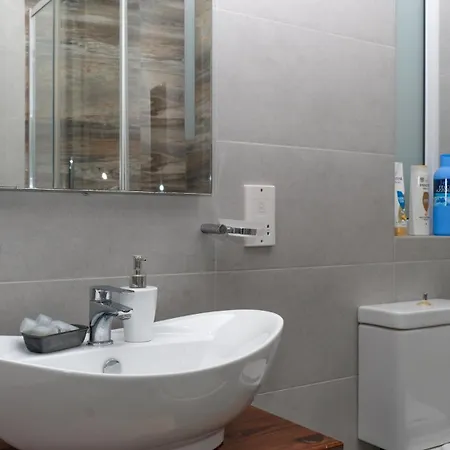 In Ta' Xbiex 3br- 3 Min Yatch Marina *