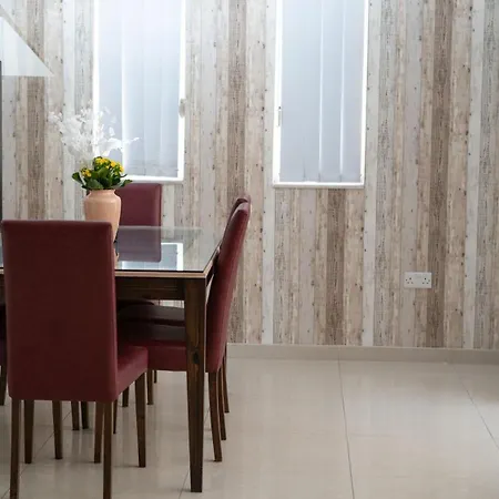 Apartament In Ta' Xbiex 3br- 3 Min Yatch Marina *