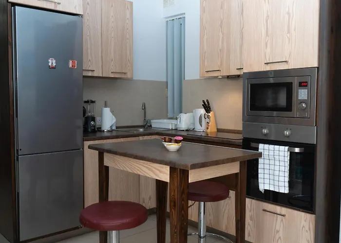 Apartament In Ta' Xbiex 3br- 3 Min Yatch Marina *