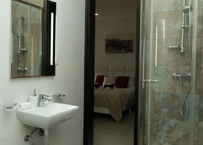 In Ta' Xbiex 3br- 3 Min Yatch Marina Apartament *