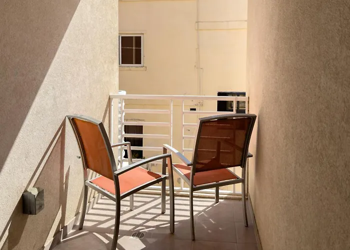 Apartamento In Ta' Xbiex 3br- 3 Min Yatch Marina